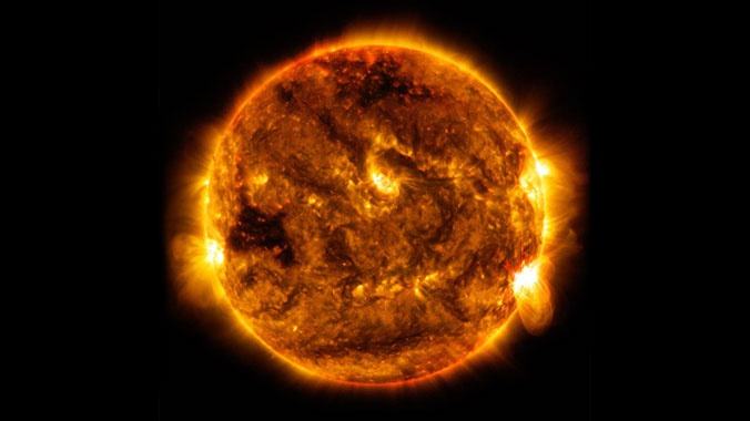 绕银河系一周需要2.5亿年,太阳在银河系的位置不是恒定的