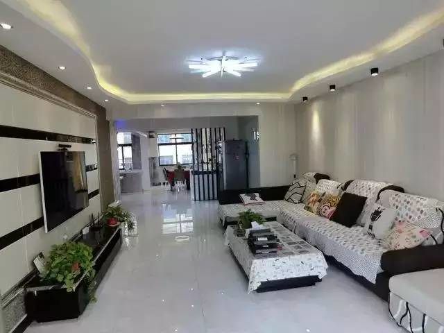 姑妈买了112㎡的新房,没想到刚装完,表弟立马带女朋友回来!