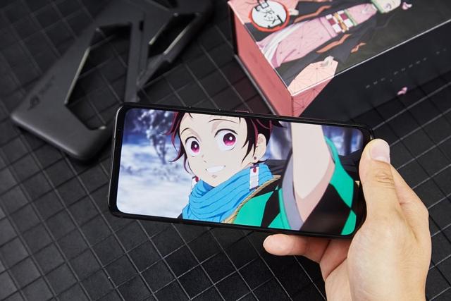 电池|6000mAh旗舰“独挑大梁”，16+256G降500后，国人表示喜欢