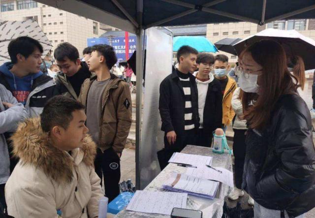 本科生|本科生“喜从天降”，又一军工企业公开招聘，入职年薪15万起步