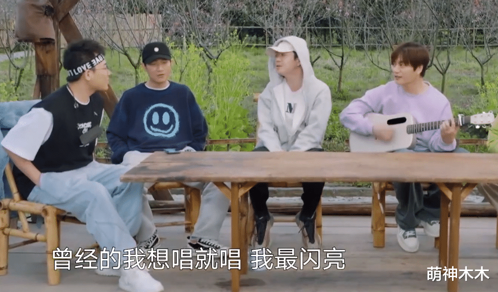 张杰|业内筹备快男团综，意外惹张杰粉不满：月薪千万和几千有什么好聊