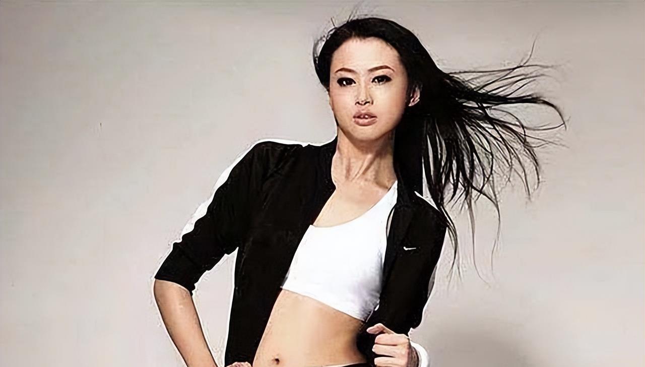 戴菲菲|02年,体操女神戴菲菲退役后过得如何?北大任教之余,进军娱乐圈