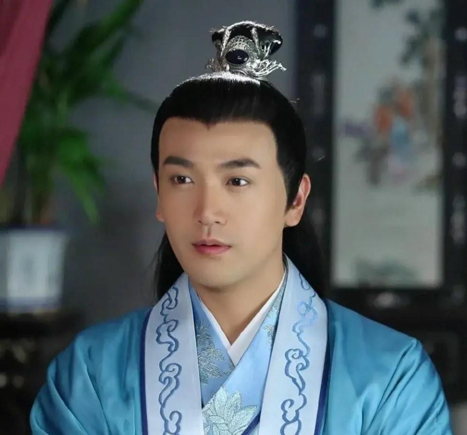 新圆月弯刀|张智尧《新圆月弯刀》将播?讲述主角重回江湖,找仇人复仇的故事