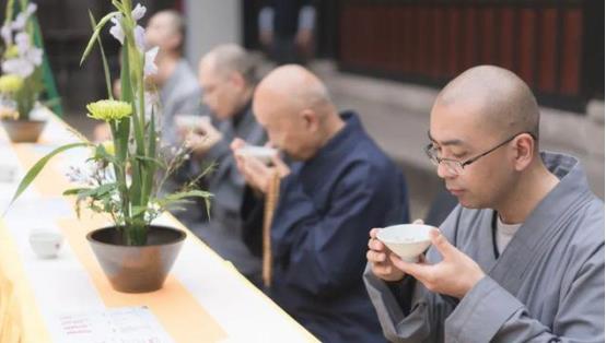 喧闹城市中的隐者，低调的音乐巨星许巍