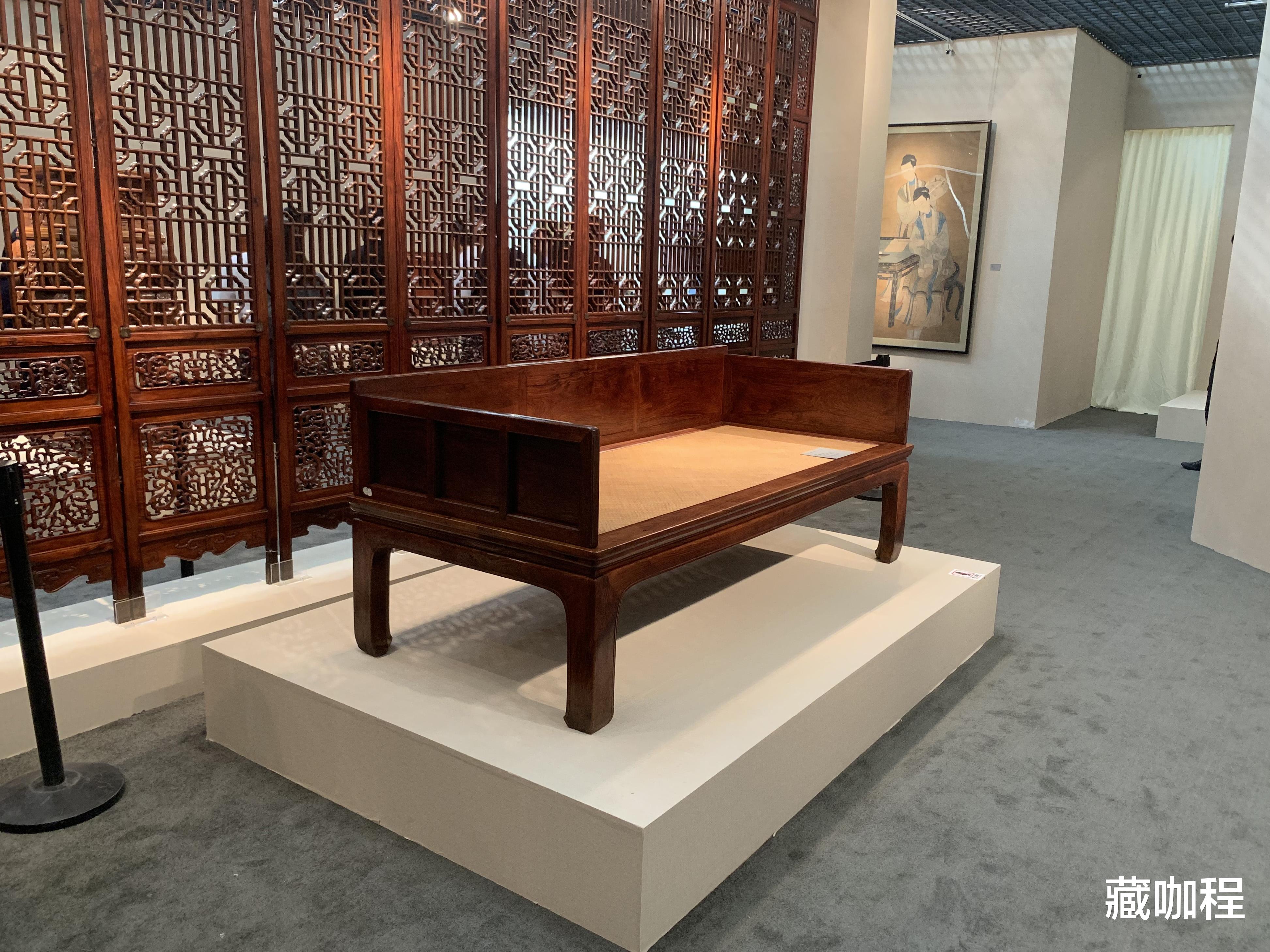 三屏风攒边装独板,清黄花梨素围子罗汉床