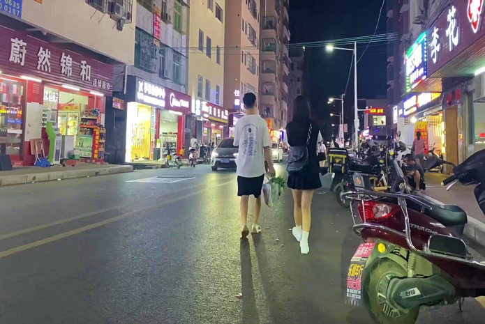 欧洲|颇具魅力的一座城市，情侣随眼可见，来度假充满回忆