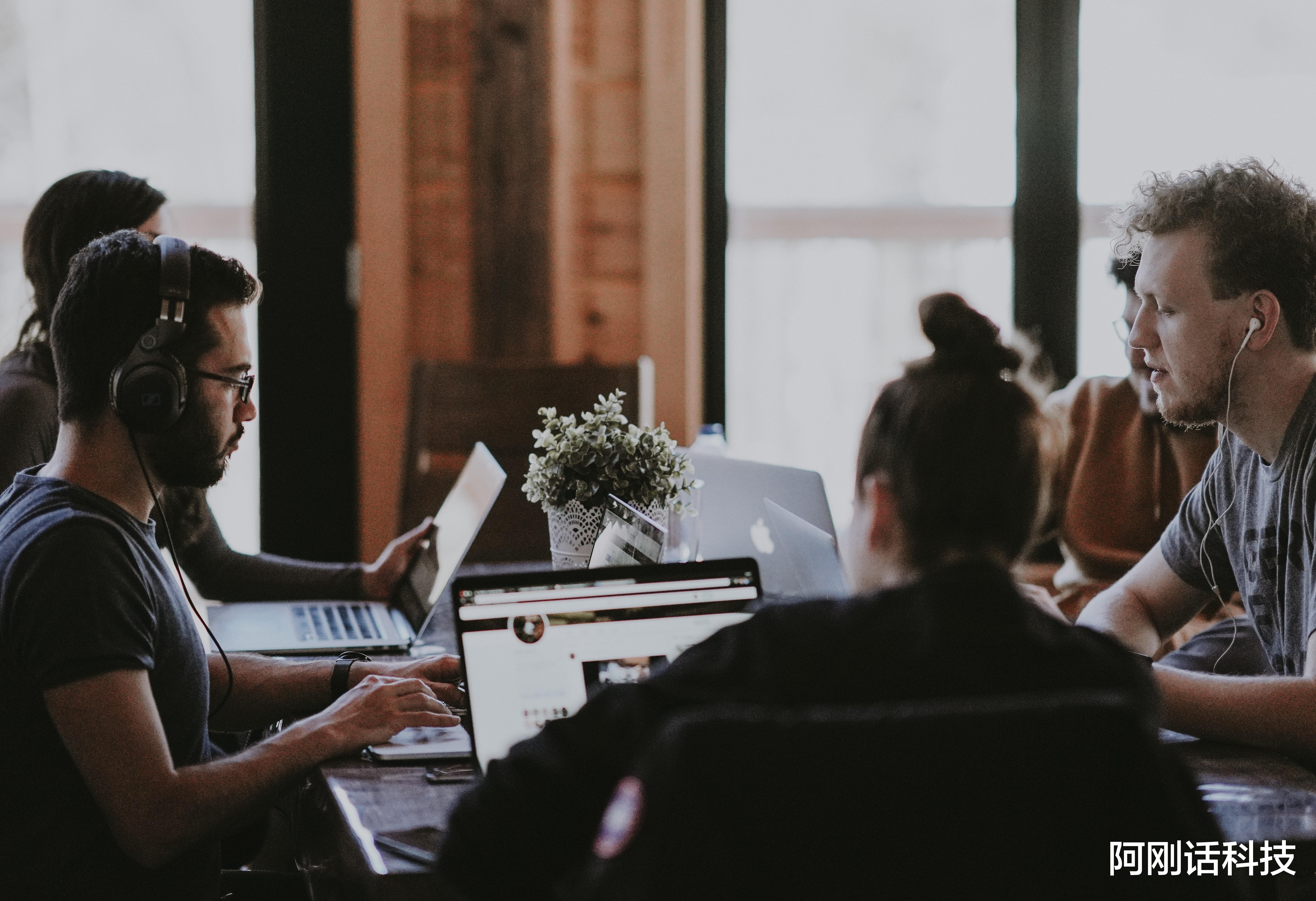 裁员|国外离职员工,开始发表积极的告别贴