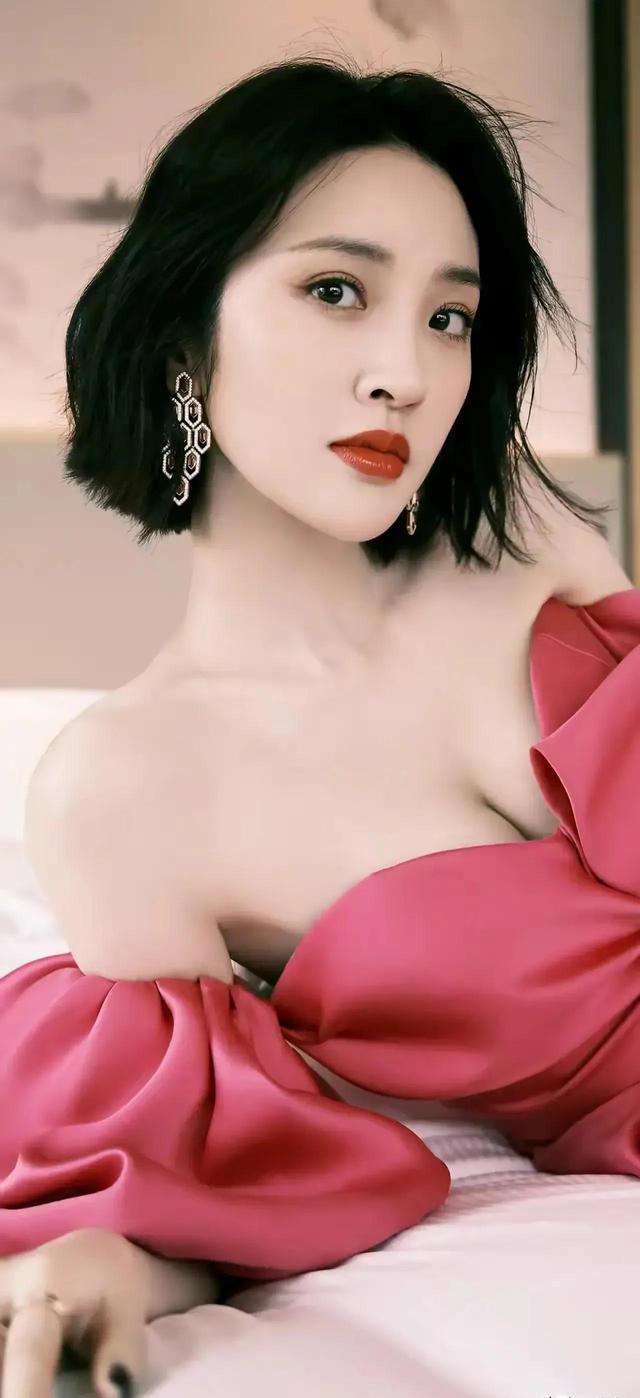 唐艺昕|高清壁纸分享—天生丽质的女神唐艺昕