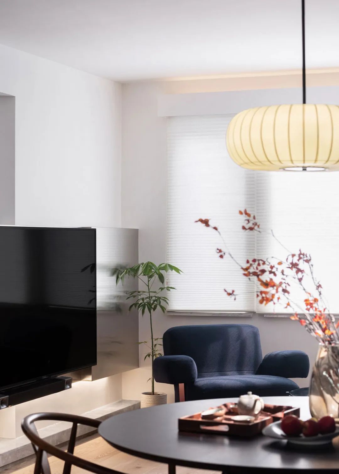 打掉墙体、引光入室:这个130m2混搭小两房,越看越高级!