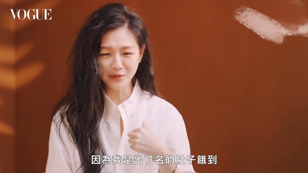 大S|大s具俊晔做客VOGUE!大s变明艳少女在发光,欧巴穿白衬衣好宠她