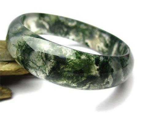 玛瑙|你分得清水草玛瑙和飘花翡翠吗？前者是杂草丛生，后者是缥缈山水