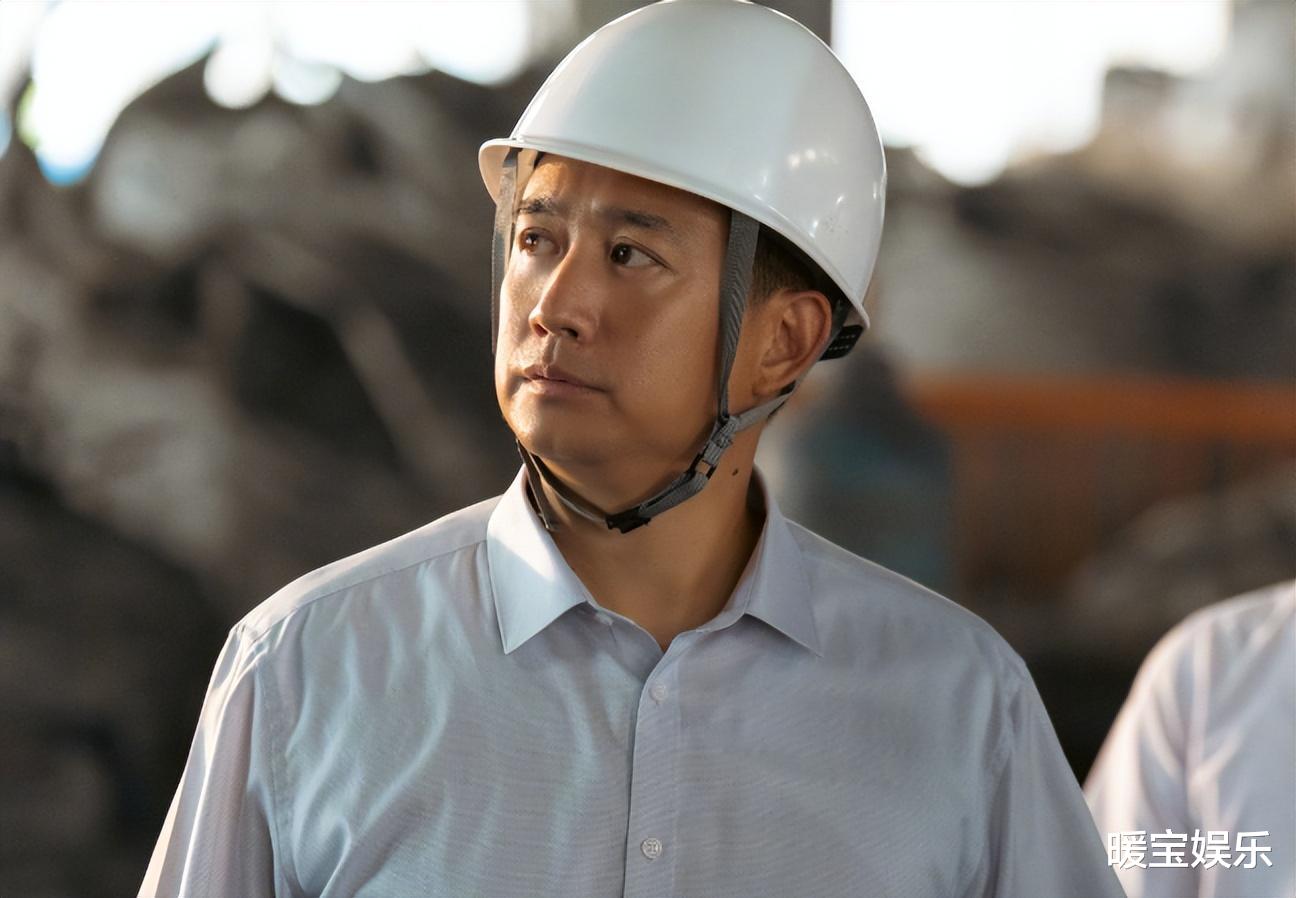 胡歌|县委大院：但凡胡歌拉胯一点，都压不住这群演技绝佳的戏骨们