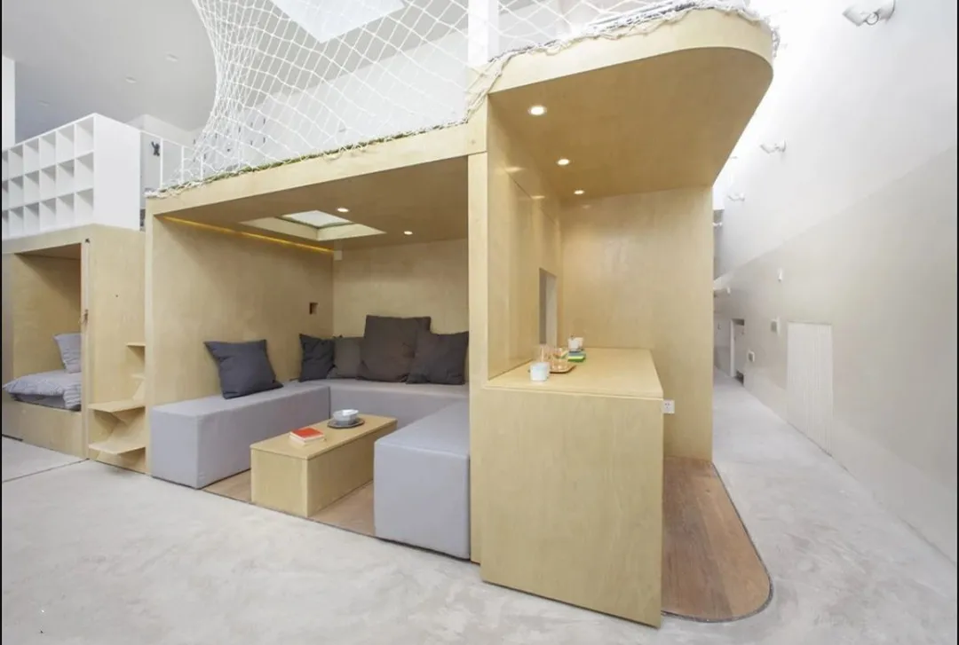 20㎡夹缝走廊爆改格子间!功能区全都藏在格子里,设计真巧妙