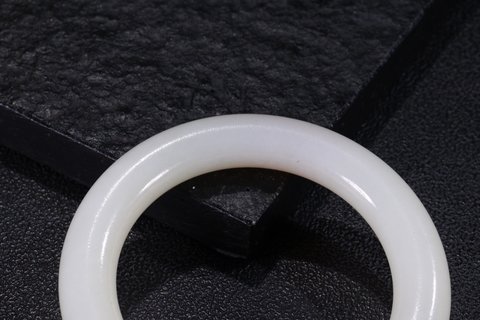 和田玉籽料|【 和田玉籽料手镯一只】