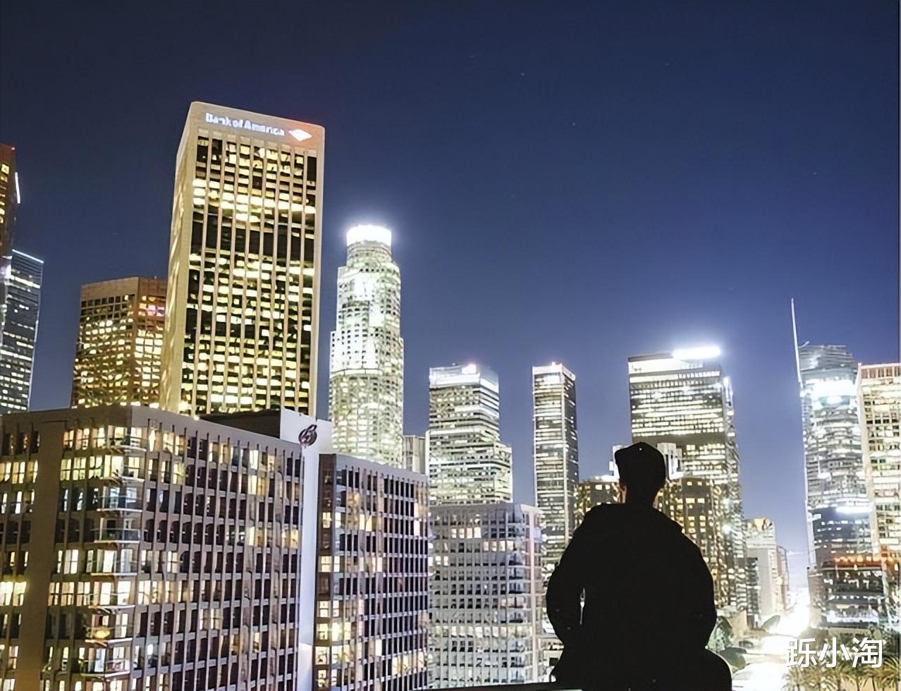 租房“灰色交易”再现？每月定期提供服务可以抵房租，到底谁吃亏