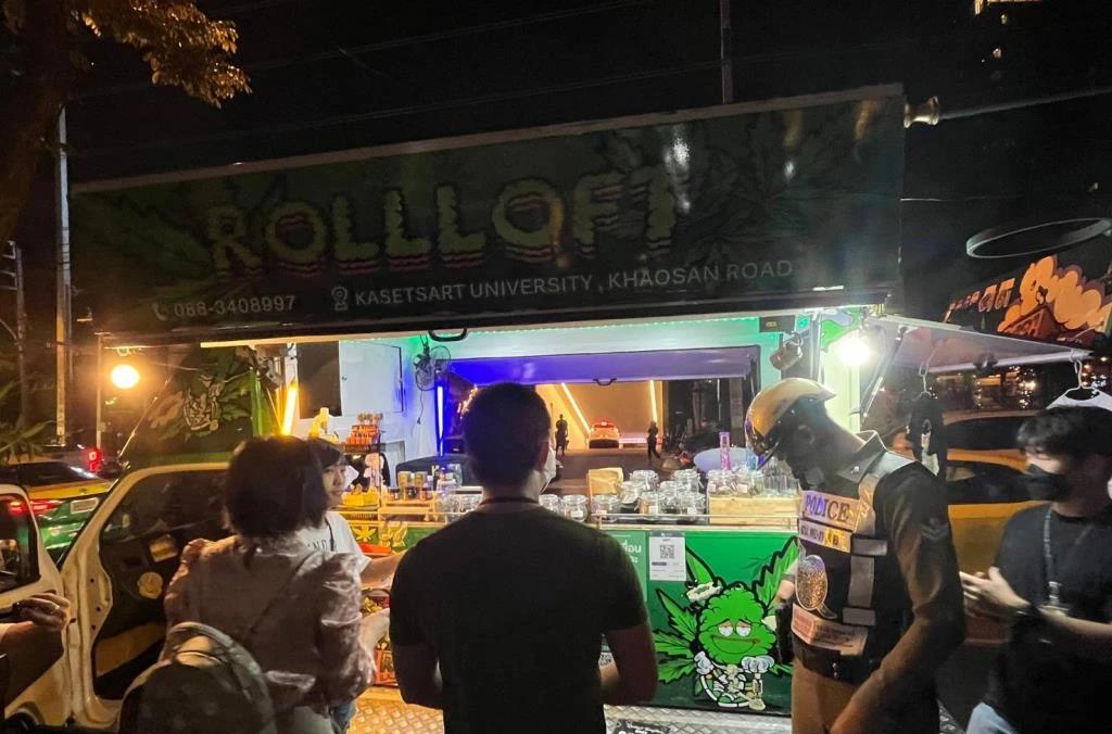 违法出售大麻！泰国曼谷通罗区6名商贩被罚监禁2个月