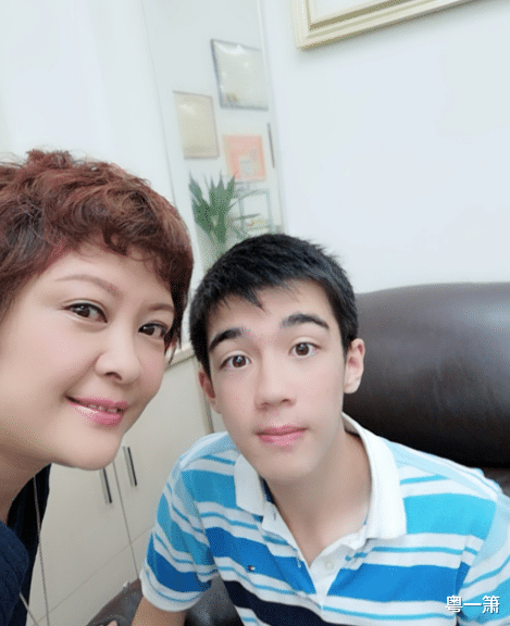 外来媳妇本地郎|《外来媳妇本地郎》康保罗消失多年，45岁康祈祖父爱无处释放