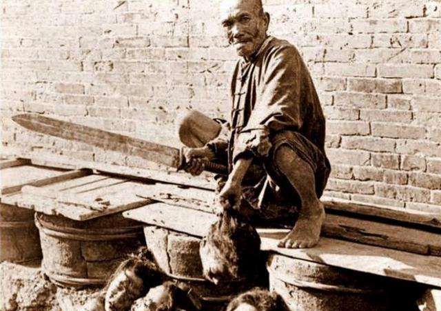 刽子手|古代杀人职业刽子手，在中国人人唾弃，在法国却需要“竞争上岗”