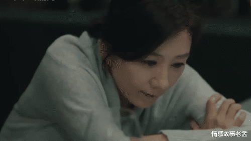 妻子领同事回家偷吃拍下视频却不小心发到小区群:丈夫隔离不知情