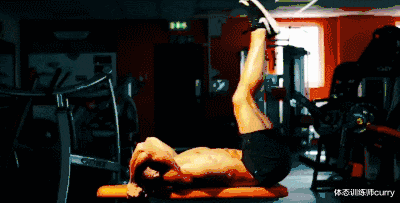 健身|英国最性感健身模特,拥有完美腹肌,分享他最爱的7种腹肌训练!