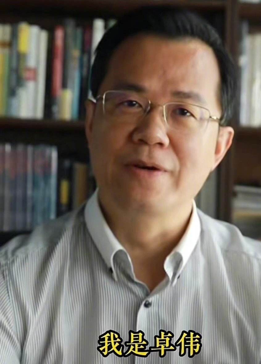 卓伟|卓伟回归娱乐圈：吴亦凡事件突破了明星底线，为了清理“余孽”复出？