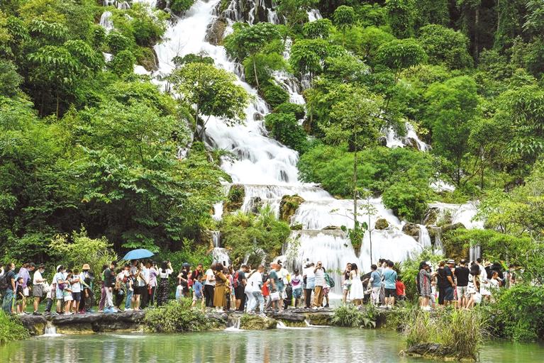 贵州|贵州：清凉山水火了旅游市场