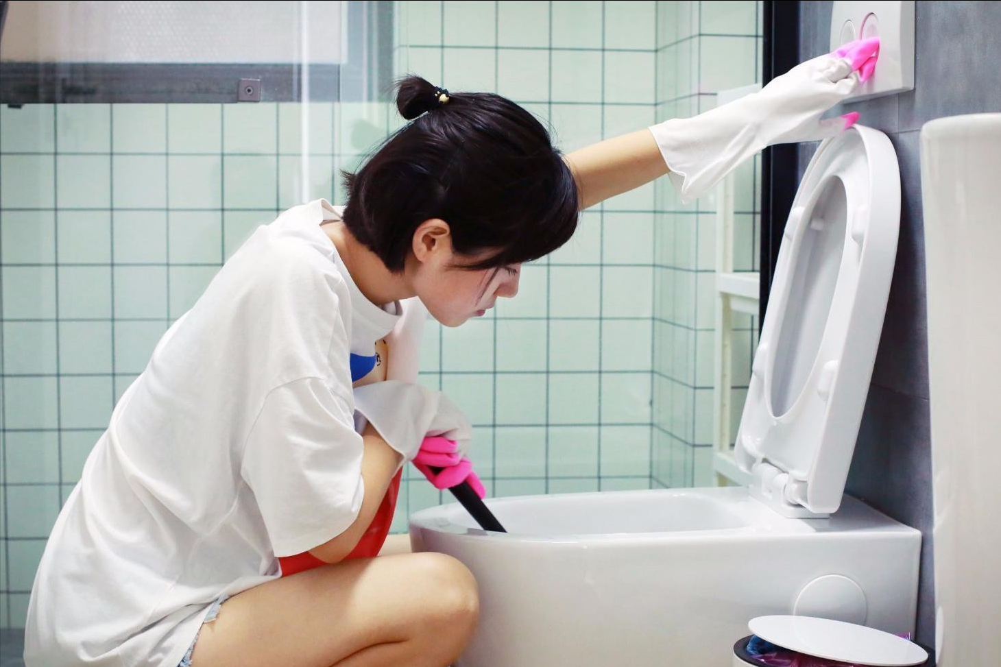 卫生间没窗户,异味太大怎么办?看看日本怎么做的,太佩服了!