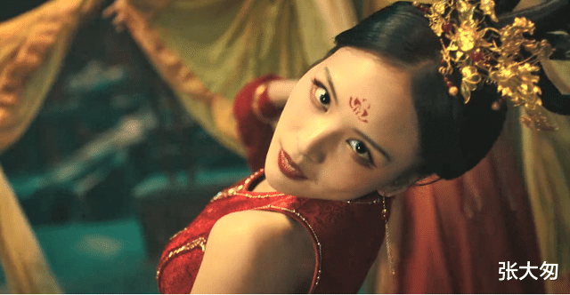 狄仁杰|美女变骷髅、冥神杀人，套路化的狄仁杰电影，又来恶心观众了