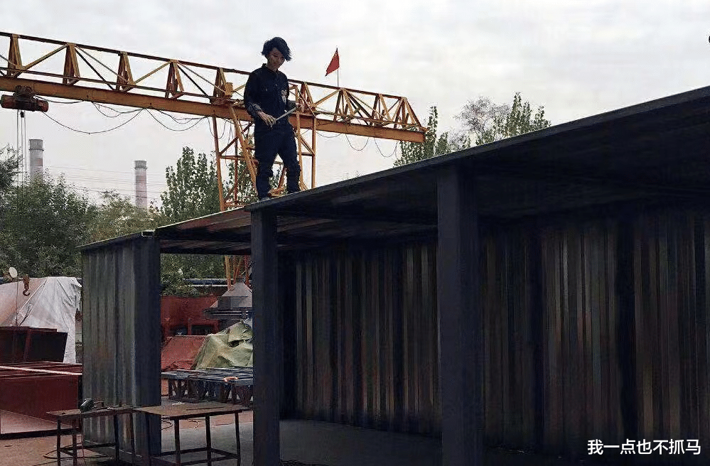 黄雅莉|出道17年没红,却靠私宅强势出圈:她是最被低估的超女