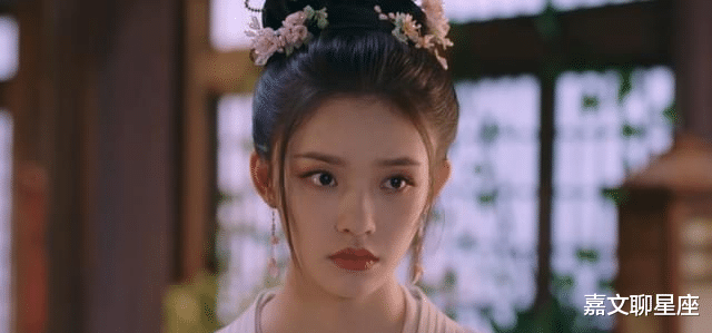 刘亦菲|刘亦菲的“灰头土脸”，林允的“狼吞虎咽”，足以让多少同行羞愧