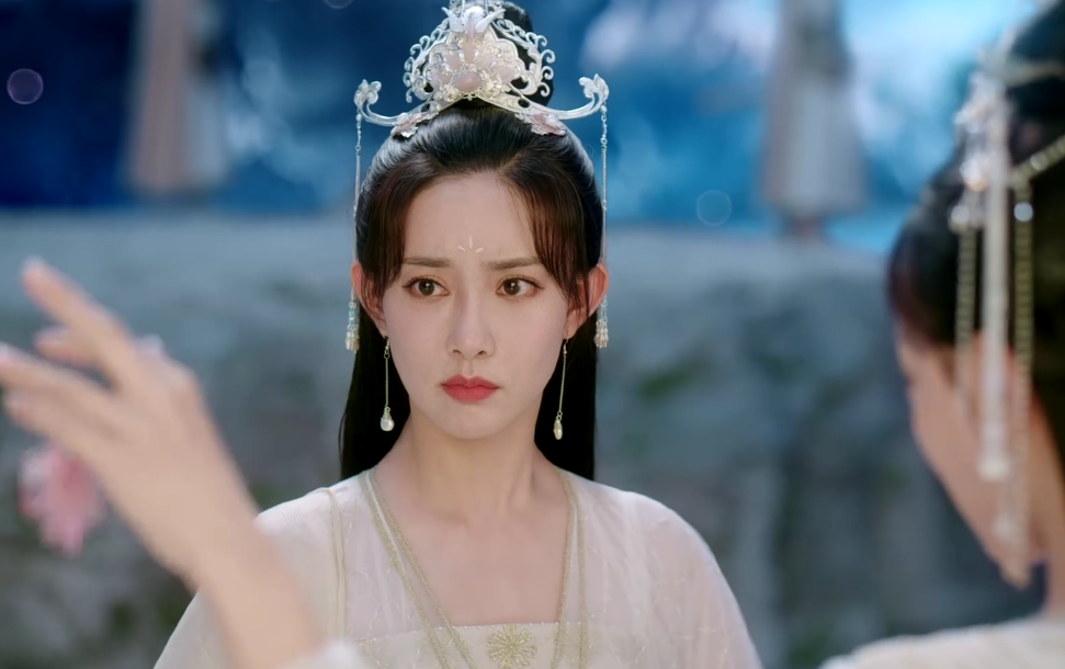 杨紫|好家伙!杨紫《沉香如屑》因难看上热搜,观众的差评理由出奇一致