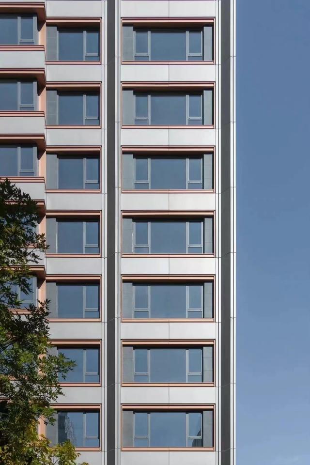 看了很多人家的窗,发现选不好窗户,夏天太热冬天太冷还不节能