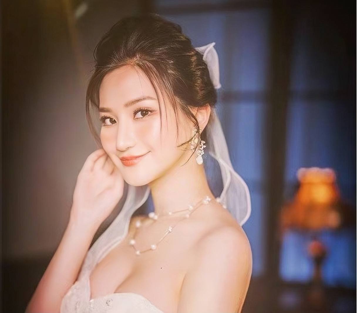 香港小姐|实拍2022香港小姐选美，全是牛鬼神蛇， 网友：都是吴勇的标准