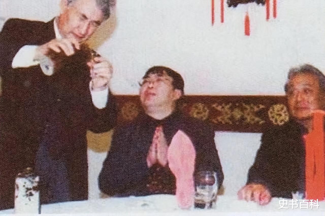 聂卫平|2001年，聂卫平用红军留下的茅台酒宴请国足，喝完却后悔：可惜了