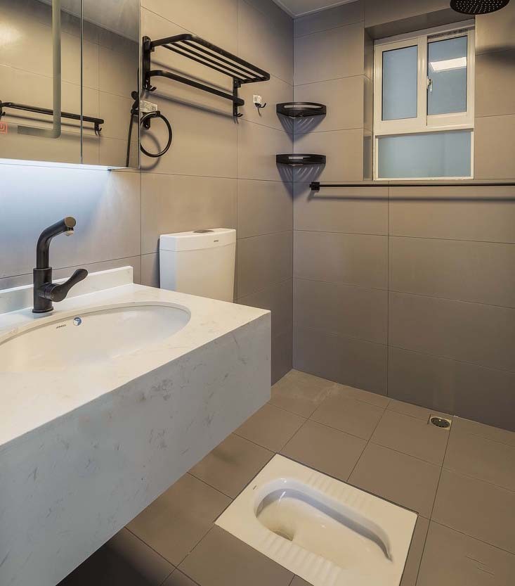 为啥美国的马桶有一个“缺口”中国却没有?原因很简单!