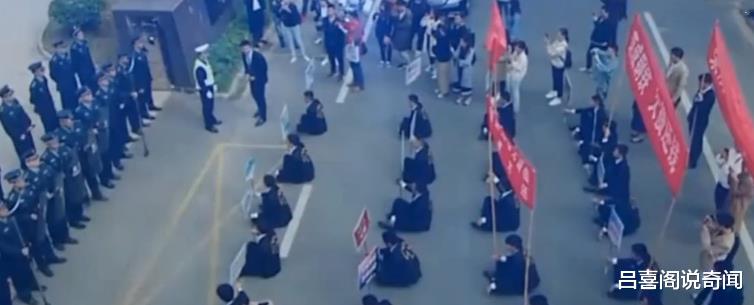 靳东|积压2年，靳东新剧要来了！卫视上星播出，阵容强大戏骨云集