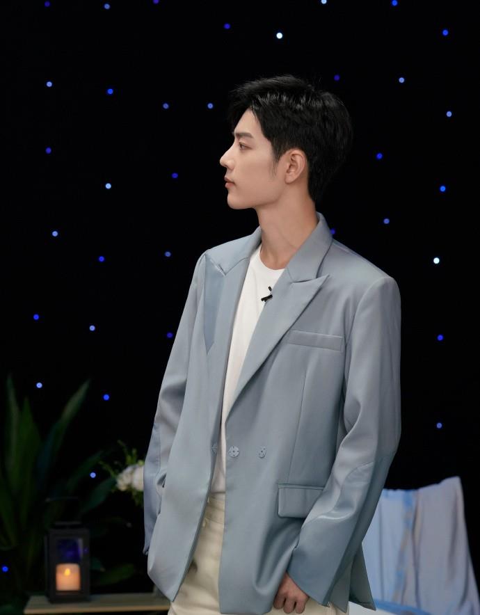 肖战|肖战一周就2个代言活动，面对嘲讽，用脸“反黑”