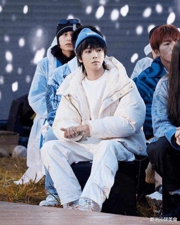 李宁|李宁服装事件波及肖战华晨宇,前者已隐藏相关内容,后者仍然保留