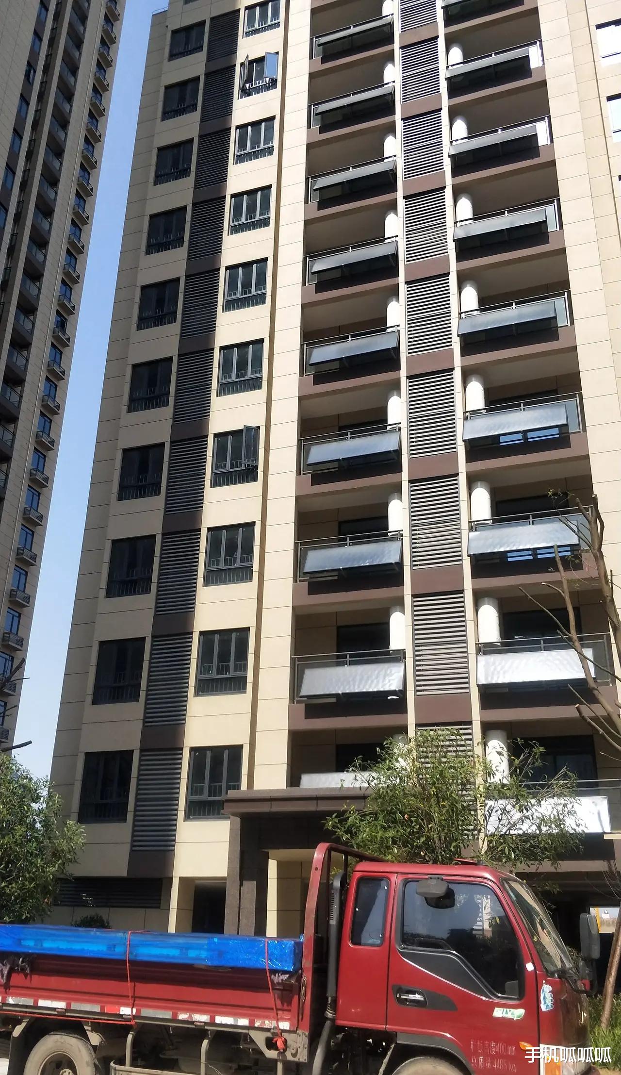 开发商好心好意铺的地热管,很多人装修第一步就是把地热刨了