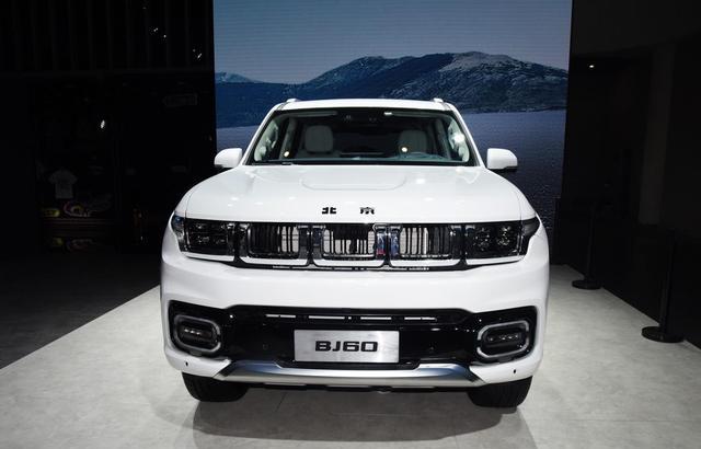 未上市就“先火”，三把锁+8AT，喝92粗粮，硬刚陆巡，首日3000订单