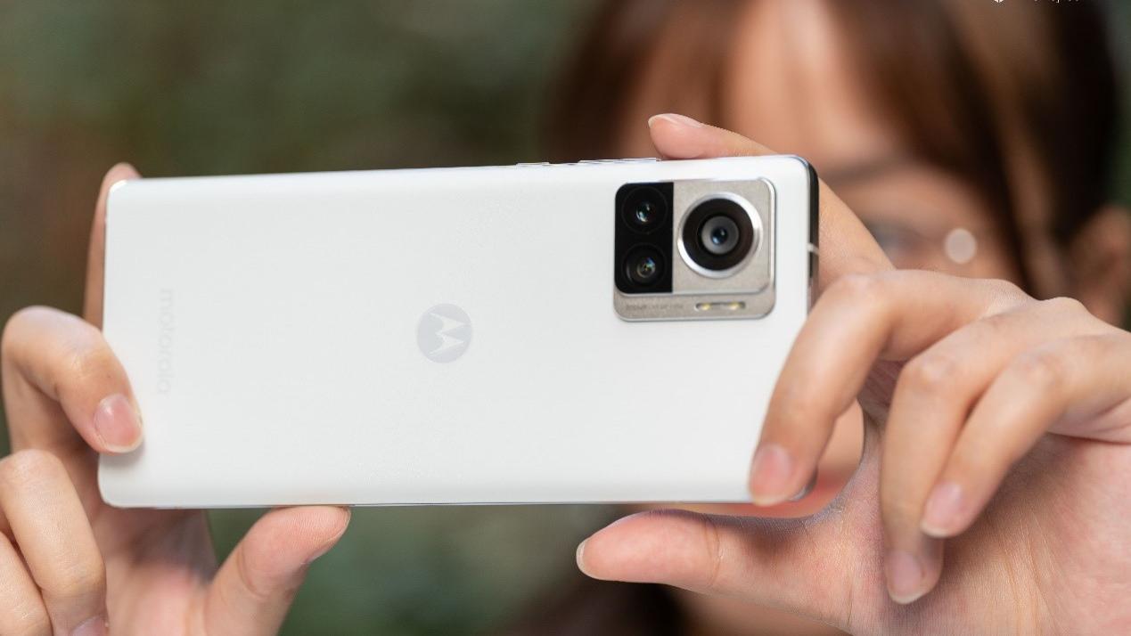 摩托罗拉|价格击穿下限！moto新机登场：5999元的折叠屏旗舰