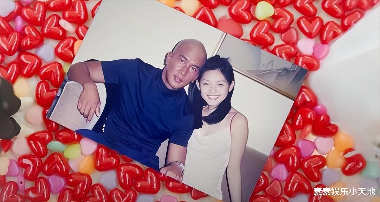 李彩桦|大S和具俊晔的婚纱曝光:大S头戴白纱甜笑,具俊晔的领带有点歪