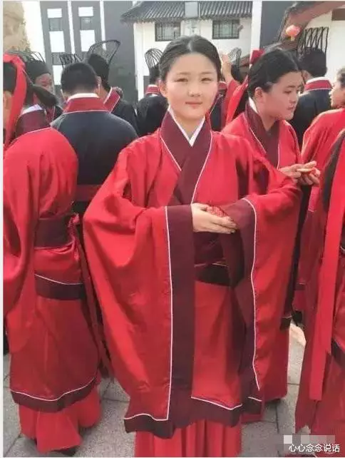 孙楠|悲哀的买宝瑶:沦为父亲孙楠的\战利品\,被后妈\洗脑\前途一片渺茫