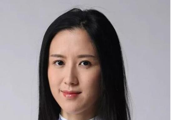 单车女王胡玮炜:148万创建摩拜,3年套现15亿,只因背后高人指点