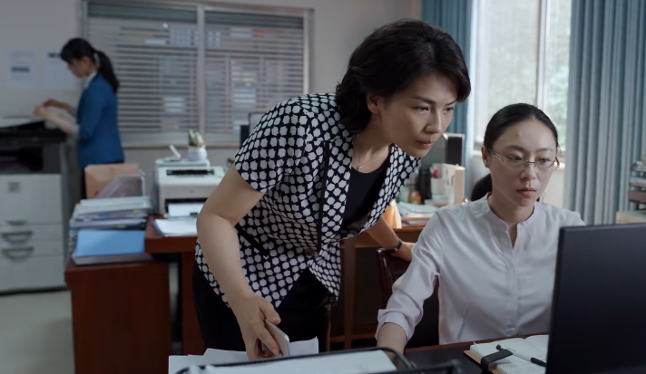 书法|瞪眼咆哮，拿腔作调，老戏骨“演技炸裂”起来可比新生代们狠多了