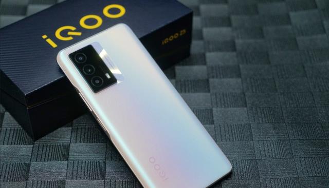 小米科技|2021年被低估的三台手机盘点，来到2022年依然很能打