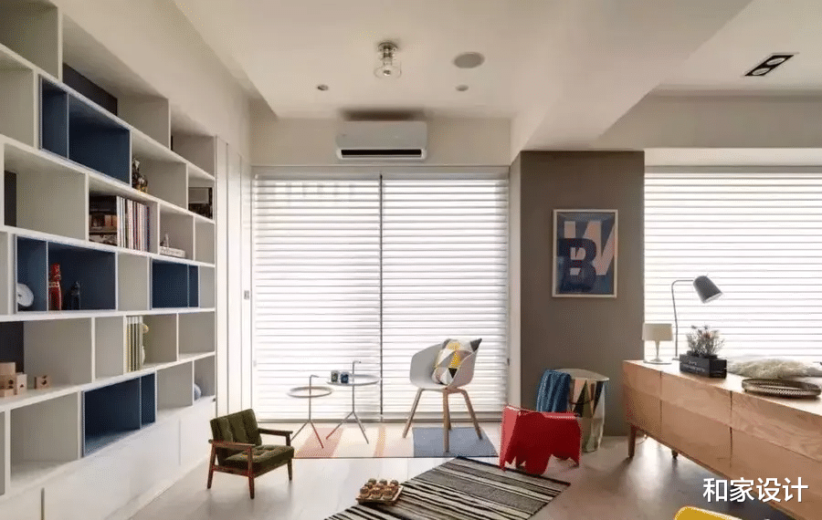 谁说客厅只能是沙发+茶几?可以尝试以下布局方案会更加合理