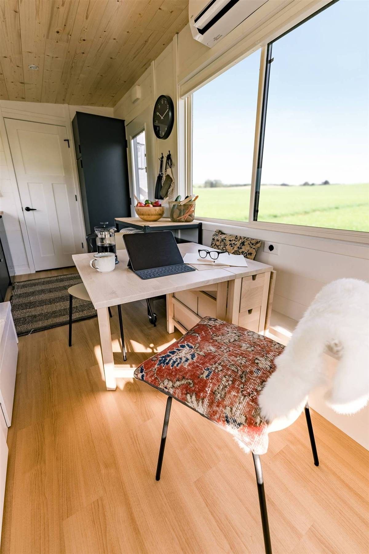 姑娘买下17㎡蜗居,巴掌大点地方“五脏俱全”,一人独居太爽了