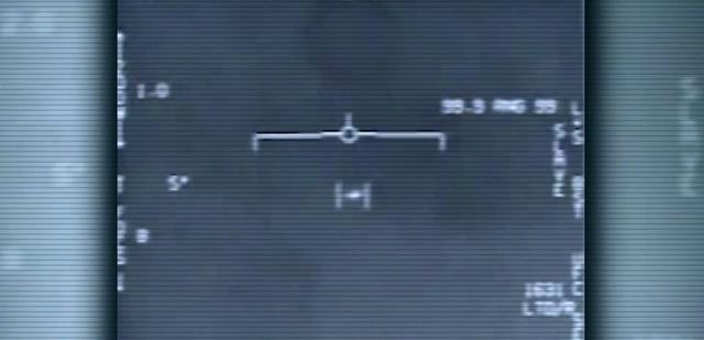 美国海军拍到奇怪UFO,目击者称它远超人类科技,究竟会是什么?
