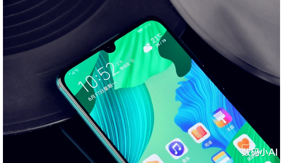 华为nova5|从2999降到1381，鸿蒙+40w快充，四摄华为沦为千元机